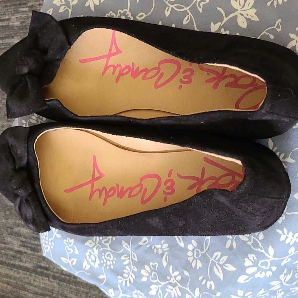 Ladies Shoes - Picture 3 of 4